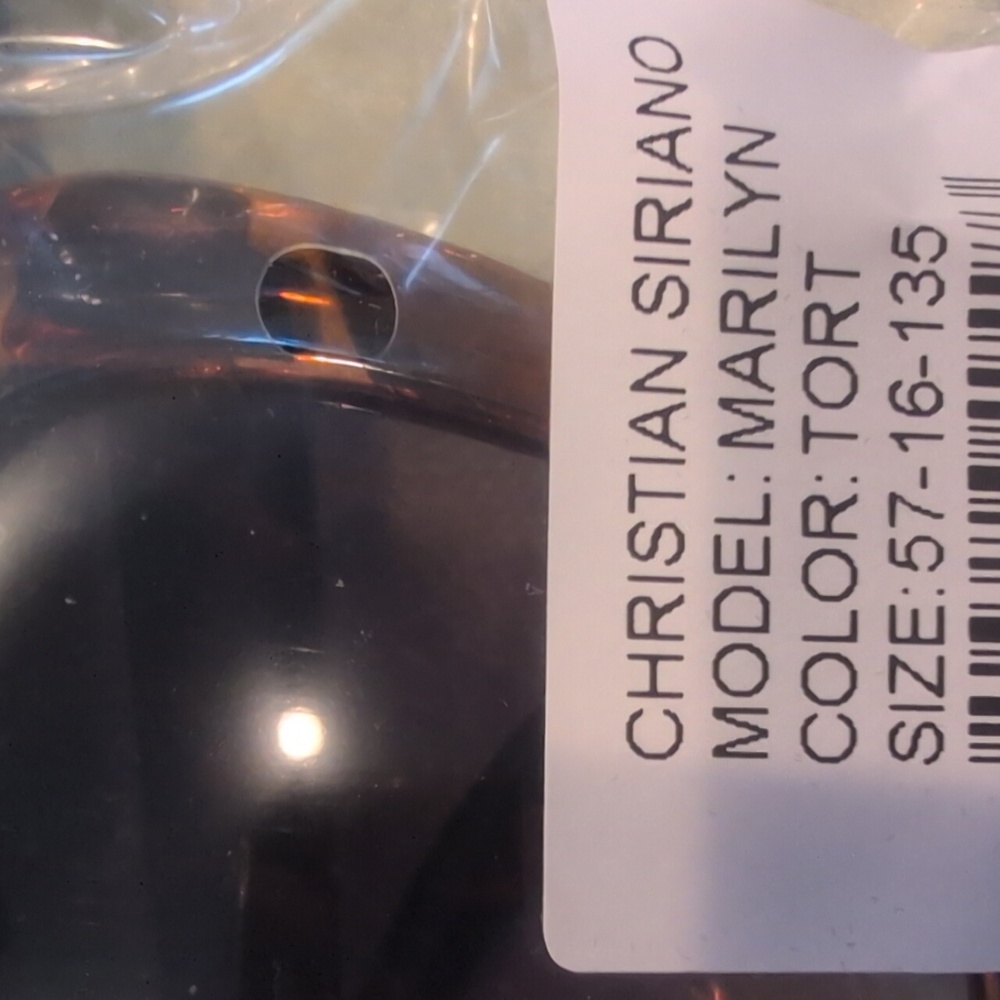 Christian Siriano Brown Sunglasses "Marilyn" - Picture 8 of 8